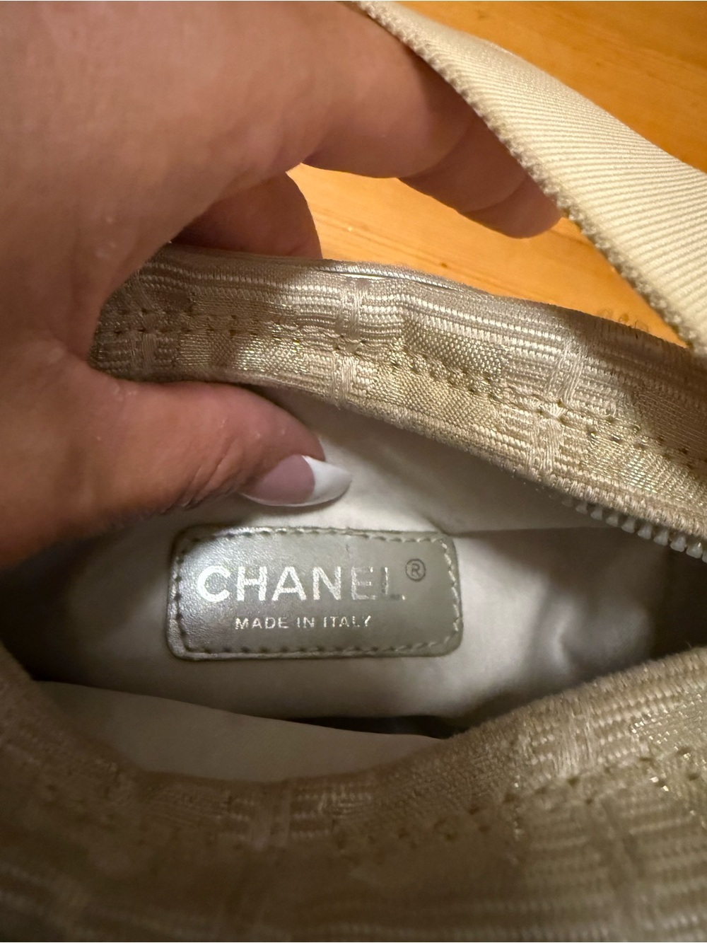 CHANEL Vintage New Travel Line Crossbody - Picture 8 of 12